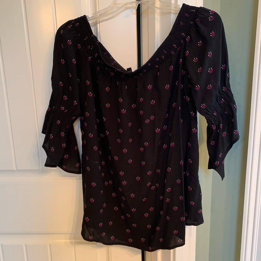 Like New Express off the shoulder blouse Medium